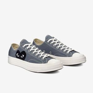Comme des Garçons PLAY
CdG PLAY x Converse Chuck Taylor All Star LowTop Sneakers